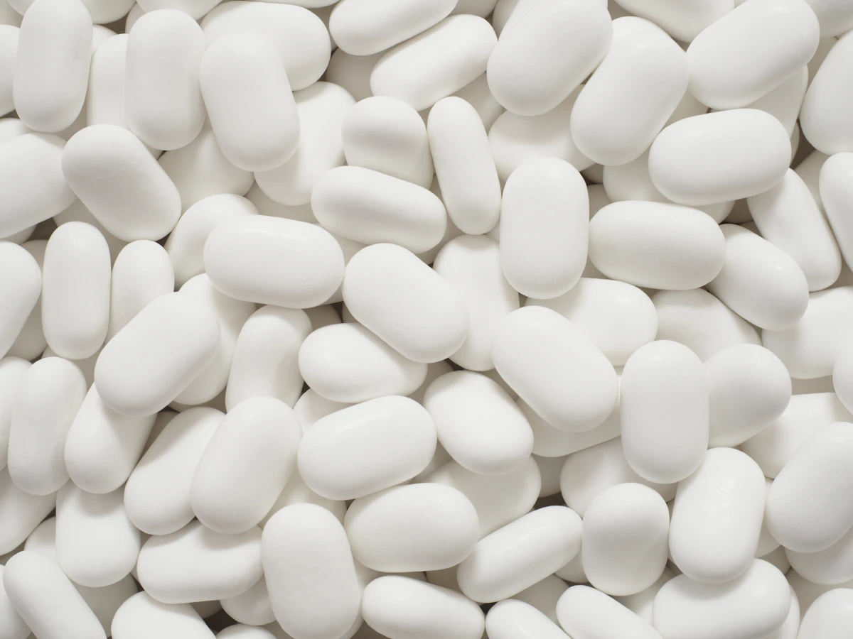 White oval tablets